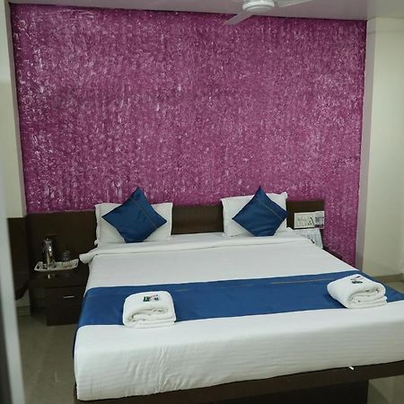 Hotel Avon International Аурангабад Екстериор снимка