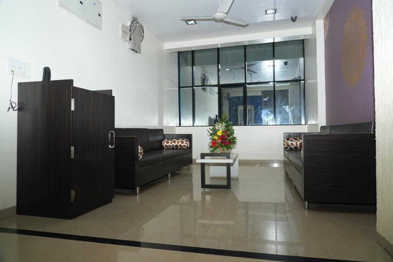 Hotel Avon International Аурангабад Екстериор снимка