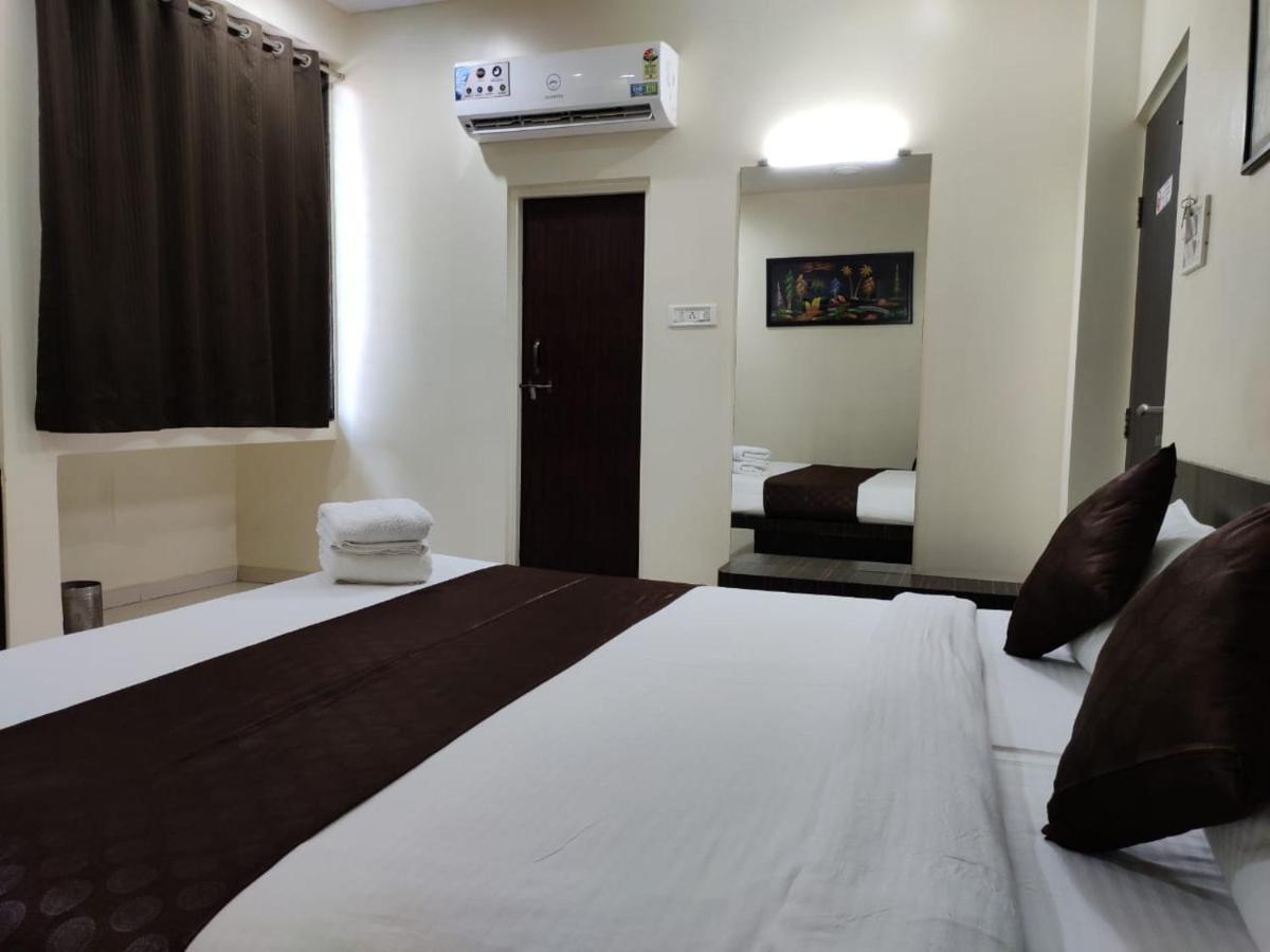 Hotel Avon International Аурангабад Екстериор снимка